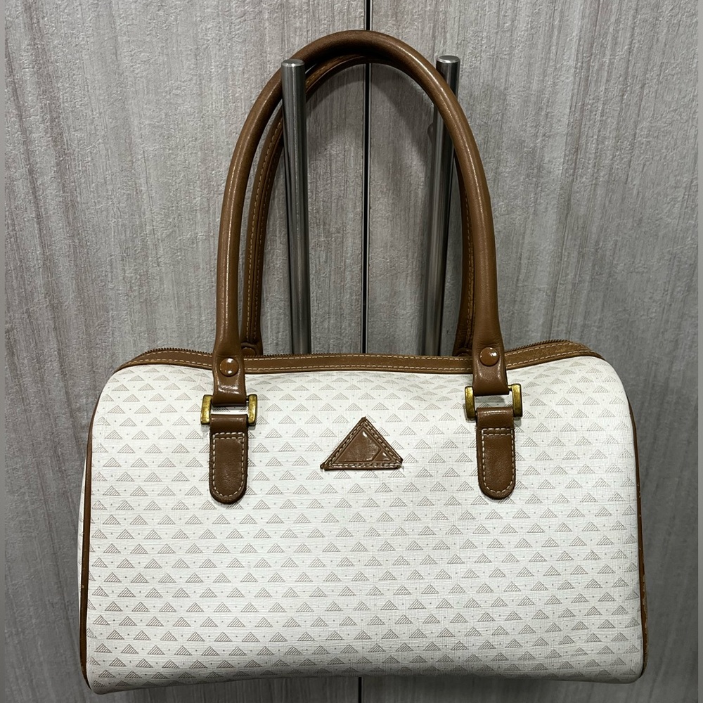 Liz Claiborne Satchel Handbag 👜